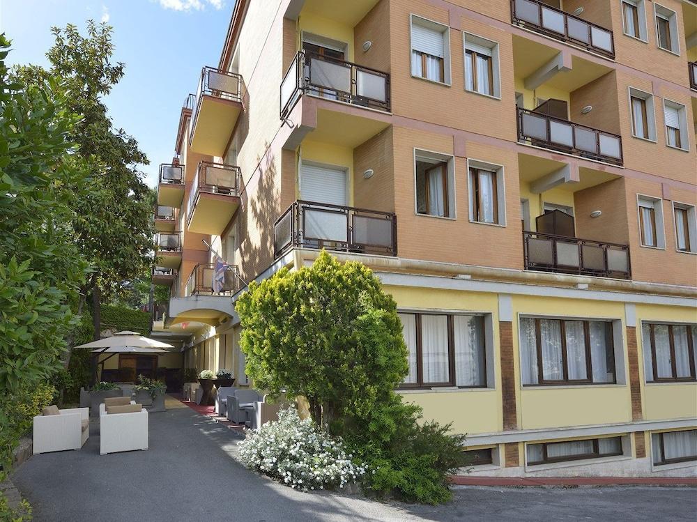 Hotel Attico Chianciano Terme Luaran gambar