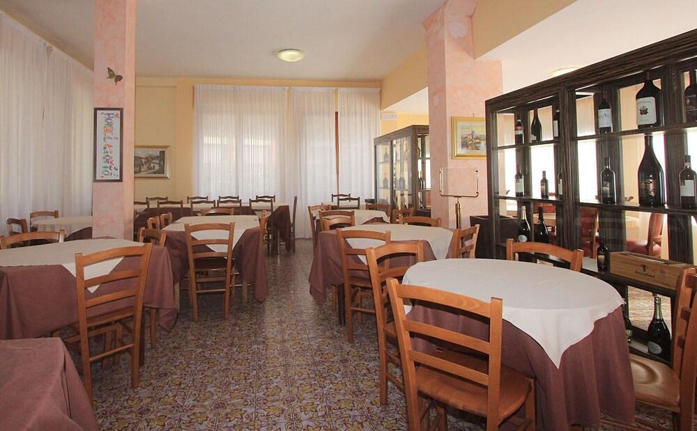 Hotel Attico Chianciano Terme Luaran gambar